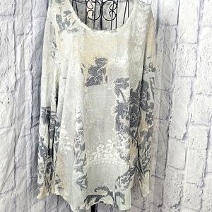 Chico's Silver Gray Blouse Elegant‎ Top